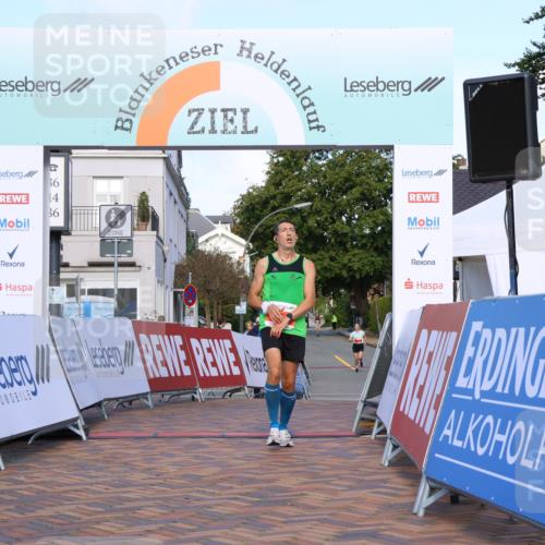 25.08.2024 - 20. Blankeneser Heldenlauf Strokosch-Dieckow http://msf.ph/oto/6815553 25.08.2024 09:36:17 Ziel 174, 210 meine-sportfotos.de