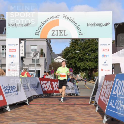 25.08.2024 - 20. Blankeneser Heldenlauf Strokosch-Dieckow http://msf.ph/oto/6815704 25.08.2024 09:37:00 Ziel 285 meine-sportfotos.de