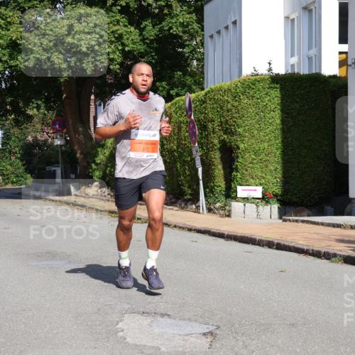 25.08.2024 - 20. Blankeneser Heldenlauf Strokosch-Dieckow http://msf.ph/oto/6815807 25.08.2024 09:42:55 Ziel 113, 170, 272, 281 meine-sportfotos.de
