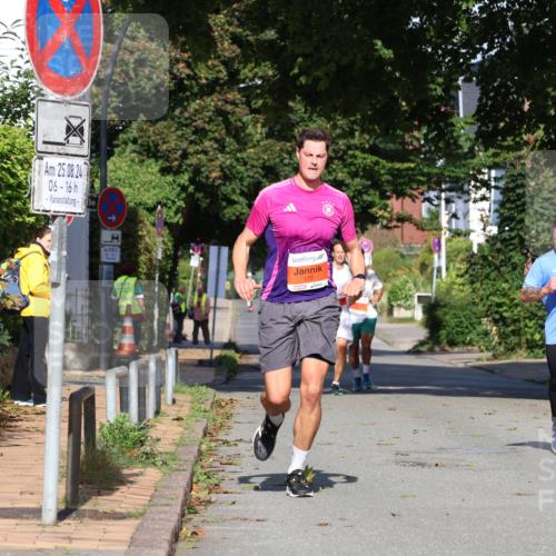 25.08.2024 - 20. Blankeneser Heldenlauf Strokosch-Dieckow http://msf.ph/oto/6815823 25.08.2024 09:43:00 Ziel 113, 170, 272, 274, 275 meine-sportfotos.de