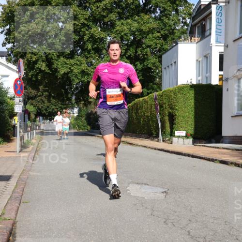 25.08.2024 - 20. Blankeneser Heldenlauf Strokosch-Dieckow http://msf.ph/oto/6815846 25.08.2024 09:43:03 Ziel 113, 170, 274, 275 meine-sportfotos.de
