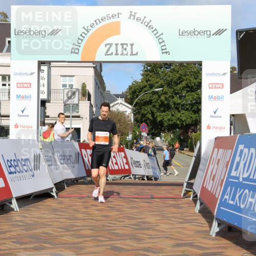 25.08.2024 - 20. Blankeneser Heldenlauf Strokosch-Dieckow http://msf.ph/oto/6815857 25.08.2024 09:37:21 Ziel 228 meine-sportfotos.de