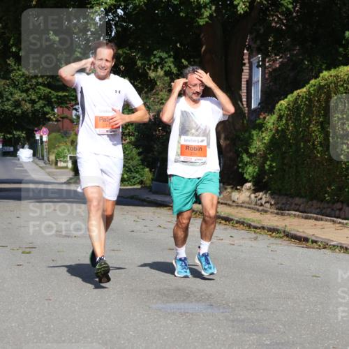25.08.2024 - 20. Blankeneser Heldenlauf Strokosch-Dieckow http://msf.ph/oto/6815900 25.08.2024 09:43:08 Ziel 113, 170, 274, 275 meine-sportfotos.de