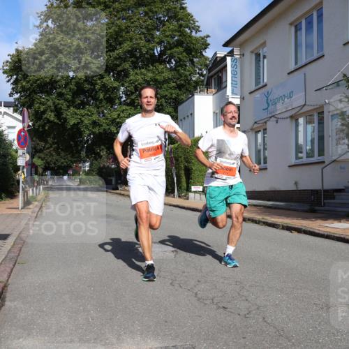 25.08.2024 - 20. Blankeneser Heldenlauf Strokosch-Dieckow http://msf.ph/oto/6815953 25.08.2024 09:43:10 Ziel 113, 274, 275 meine-sportfotos.de
