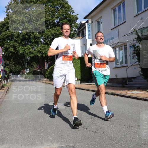 25.08.2024 - 20. Blankeneser Heldenlauf Strokosch-Dieckow http://msf.ph/oto/6815961 25.08.2024 09:43:10 Ziel 113, 274, 275 meine-sportfotos.de