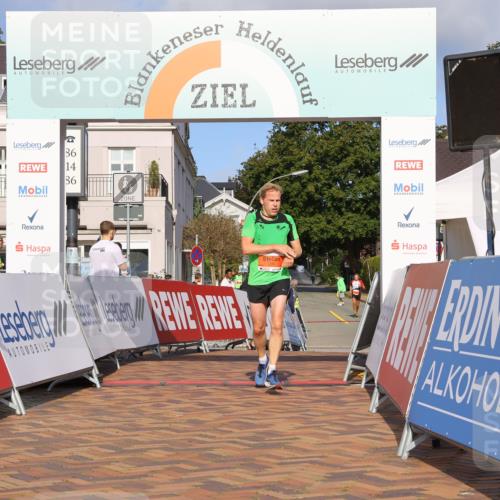 25.08.2024 - 20. Blankeneser Heldenlauf Strokosch-Dieckow http://msf.ph/oto/6816012 25.08.2024 09:38:14 Ziel 209, 242 meine-sportfotos.de