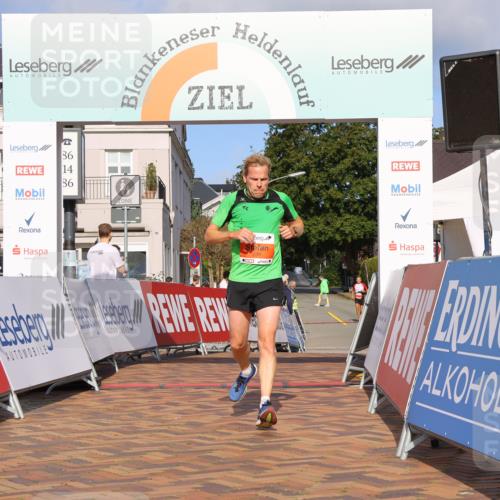 25.08.2024 - 20. Blankeneser Heldenlauf Strokosch-Dieckow http://msf.ph/oto/6816033 25.08.2024 09:38:14 Ziel 209, 242 meine-sportfotos.de