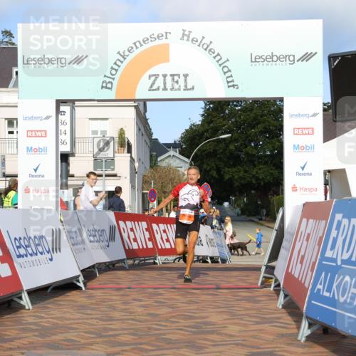 25.08.2024 - 20. Blankeneser Heldenlauf Strokosch-Dieckow http://msf.ph/oto/6816117 25.08.2024 09:38:23 Ziel 205 meine-sportfotos.de