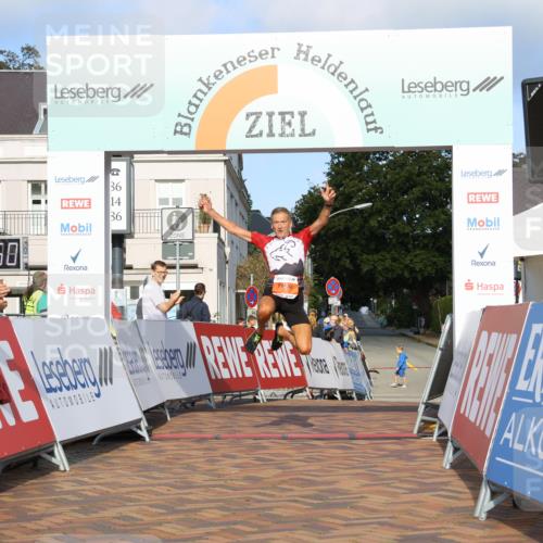 25.08.2024 - 20. Blankeneser Heldenlauf Strokosch-Dieckow http://msf.ph/oto/6816130 25.08.2024 09:38:24 Ziel 205 meine-sportfotos.de