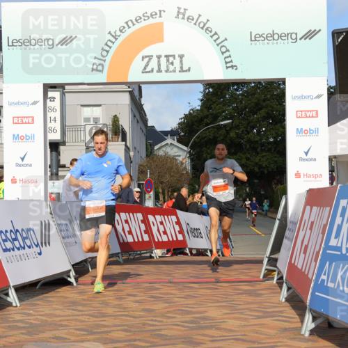 25.08.2024 - 20. Blankeneser Heldenlauf Strokosch-Dieckow http://msf.ph/oto/6816263 25.08.2024 09:39:26 Ziel 126, 145 meine-sportfotos.de