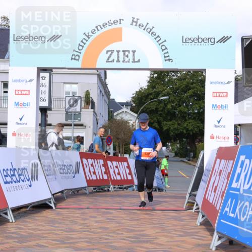 25.08.2024 - 20. Blankeneser Heldenlauf Strokosch-Dieckow http://msf.ph/oto/6816338 25.08.2024 10:04:19 Ziel 168 meine-sportfotos.de