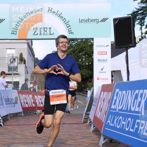 25.08.2024 - 20. Blankeneser Heldenlauf Strokosch-Dieckow http://msf.ph/oto/6816373 25.08.2024 09:39:37 Ziel 156, 265 meine-sportfotos.de