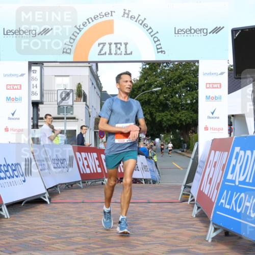 25.08.2024 - 20. Blankeneser Heldenlauf Strokosch-Dieckow http://msf.ph/oto/6816490 25.08.2024 09:39:59 Ziel 208 meine-sportfotos.de