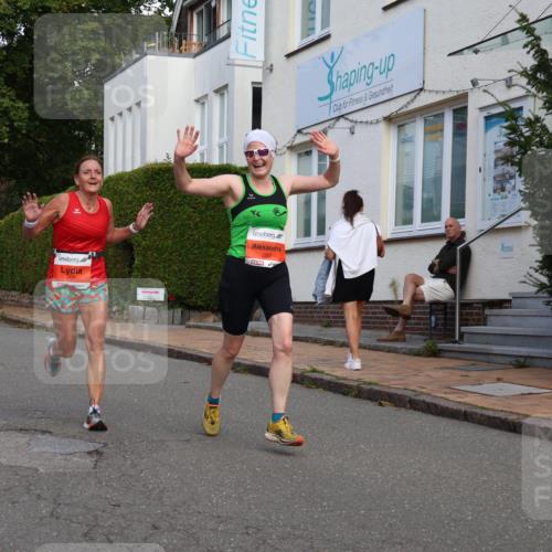 25.08.2024 - 20. Blankeneser Heldenlauf Strokosch-Dieckow http://msf.ph/oto/6816588 25.08.2024 09:45:53 Ziel 164, 207, 282 meine-sportfotos.de