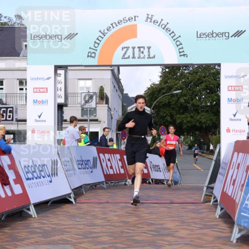 25.08.2024 - 20. Blankeneser Heldenlauf Strokosch-Dieckow http://msf.ph/oto/6816712 25.08.2024 09:40:29 Ziel 140, 198 meine-sportfotos.de