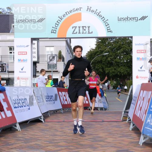 25.08.2024 - 20. Blankeneser Heldenlauf Strokosch-Dieckow http://msf.ph/oto/6816734 25.08.2024 09:40:30 Ziel 140, 198 meine-sportfotos.de