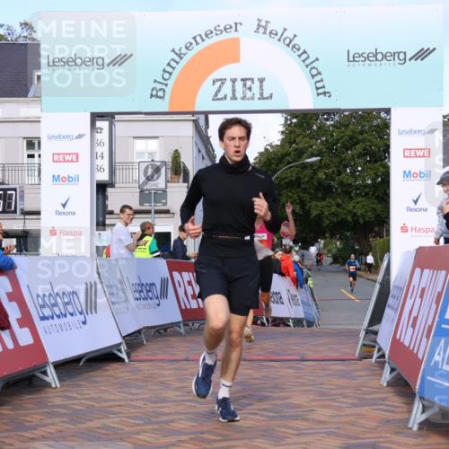 25.08.2024 - 20. Blankeneser Heldenlauf Strokosch-Dieckow http://msf.ph/oto/6816745 25.08.2024 09:40:30 Ziel 140, 198 meine-sportfotos.de