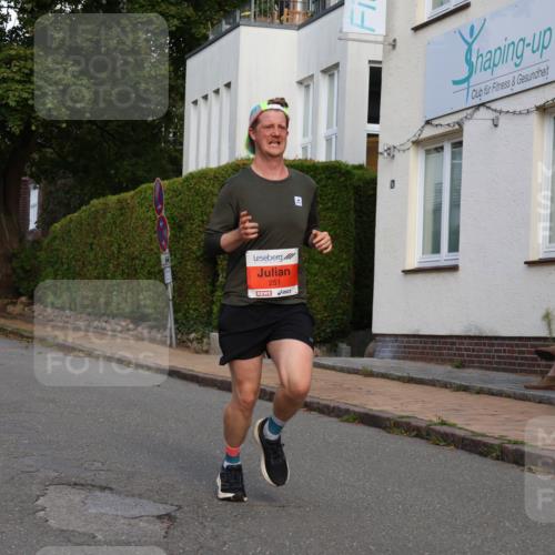25.08.2024 - 20. Blankeneser Heldenlauf Strokosch-Dieckow http://msf.ph/oto/6816819 25.08.2024 09:46:59 Ziel 179, 239, 240, 251 meine-sportfotos.de