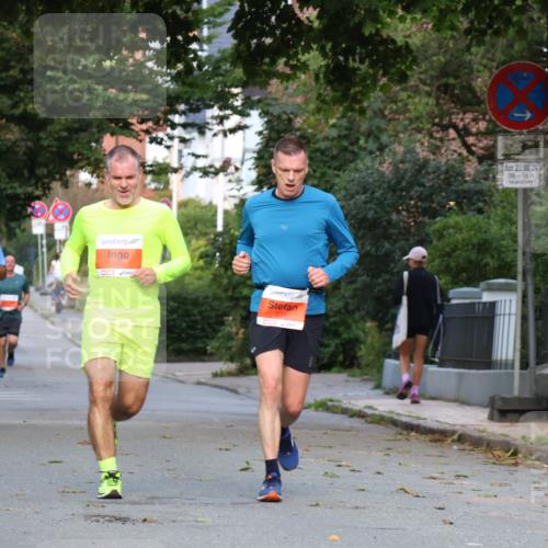 25.08.2024 - 20. Blankeneser Heldenlauf Strokosch-Dieckow http://msf.ph/oto/6816830 25.08.2024 09:47:01 Ziel 179, 239, 240, 251 meine-sportfotos.de