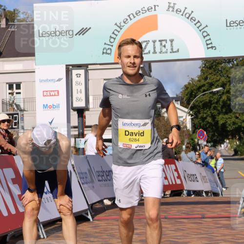 25.08.2024 - 20. Blankeneser Heldenlauf Strokosch-Dieckow http://msf.ph/oto/6816842 25.08.2024 10:12:01 Ziel 6284 meine-sportfotos.de
