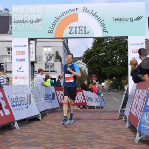 25.08.2024 - 20. Blankeneser Heldenlauf Strokosch-Dieckow http://msf.ph/oto/6816847 25.08.2024 09:40:40 Ziel 262 meine-sportfotos.de
