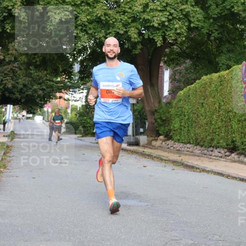 25.08.2024 - 20. Blankeneser Heldenlauf Strokosch-Dieckow http://msf.ph/oto/6816922 25.08.2024 09:47:09 Ziel 179, 239, 240 meine-sportfotos.de