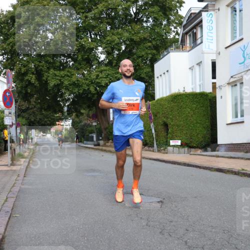 25.08.2024 - 20. Blankeneser Heldenlauf Strokosch-Dieckow http://msf.ph/oto/6816944 25.08.2024 09:47:10 Ziel 179, 239, 240 meine-sportfotos.de