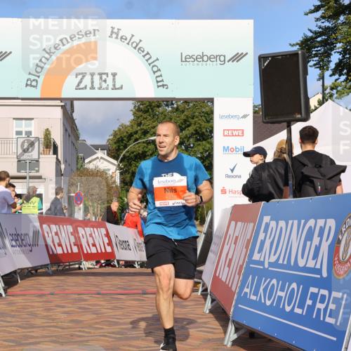 25.08.2024 - 20. Blankeneser Heldenlauf Strokosch-Dieckow http://msf.ph/oto/6817004 25.08.2024 09:41:00 Ziel 137, 152, 204 meine-sportfotos.de