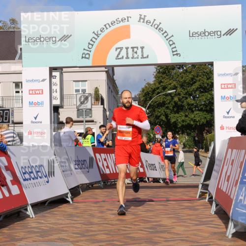 25.08.2024 - 20. Blankeneser Heldenlauf Strokosch-Dieckow http://msf.ph/oto/6817057 25.08.2024 09:41:03 Ziel 137, 152, 204, 244 meine-sportfotos.de