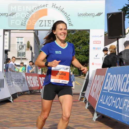 25.08.2024 - 20. Blankeneser Heldenlauf Strokosch-Dieckow http://msf.ph/oto/6817147 25.08.2024 09:41:08 Ziel 204, 244 meine-sportfotos.de