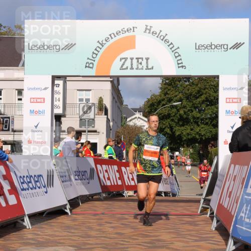 25.08.2024 - 20. Blankeneser Heldenlauf Strokosch-Dieckow http://msf.ph/oto/6817179 25.08.2024 09:41:33 Ziel 206 meine-sportfotos.de