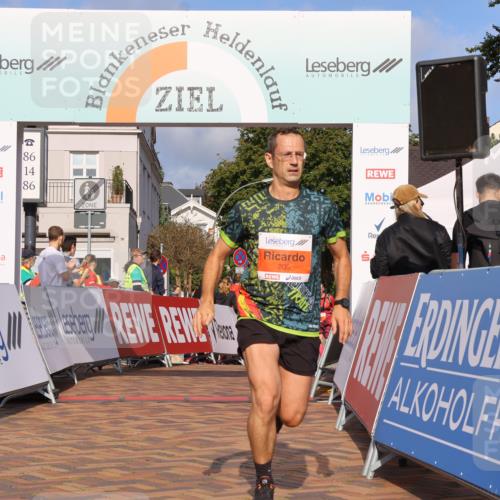 25.08.2024 - 20. Blankeneser Heldenlauf Strokosch-Dieckow http://msf.ph/oto/6817213 25.08.2024 09:41:34 Ziel 148, 206 meine-sportfotos.de