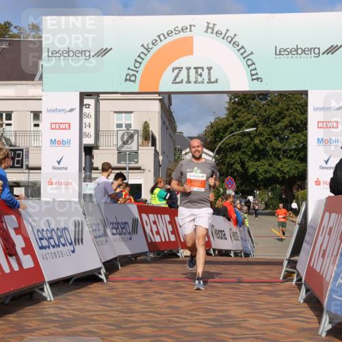 25.08.2024 - 20. Blankeneser Heldenlauf Strokosch-Dieckow http://msf.ph/oto/6817327 25.08.2024 09:41:45 Ziel 105, 148 meine-sportfotos.de