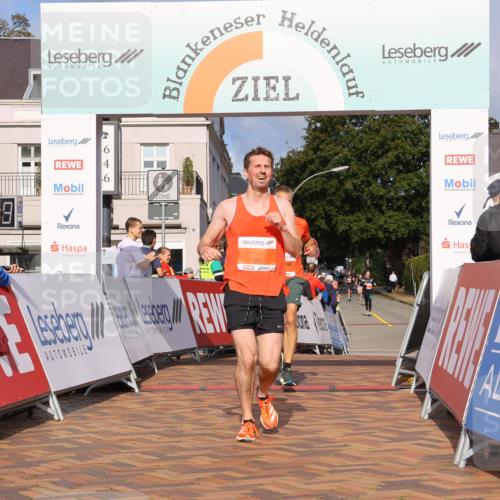 25.08.2024 - 20. Blankeneser Heldenlauf Strokosch-Dieckow http://msf.ph/oto/6817425 25.08.2024 09:41:52 Ziel 105, 121, 288 meine-sportfotos.de