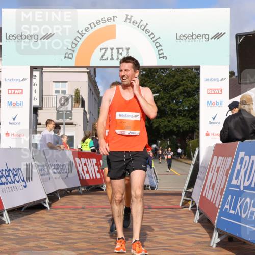 25.08.2024 - 20. Blankeneser Heldenlauf Strokosch-Dieckow http://msf.ph/oto/6817465 25.08.2024 09:41:53 Ziel 105, 121, 288 meine-sportfotos.de