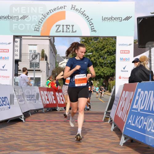 25.08.2024 - 20. Blankeneser Heldenlauf Strokosch-Dieckow http://msf.ph/oto/6817626 25.08.2024 09:42:08 Ziel 115, 124, 134, 255 meine-sportfotos.de