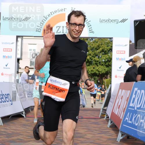 25.08.2024 - 20. Blankeneser Heldenlauf Strokosch-Dieckow http://msf.ph/oto/6817810 25.08.2024 09:42:21 Ziel 130, 167, 175, 223 meine-sportfotos.de