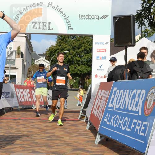 25.08.2024 - 20. Blankeneser Heldenlauf Strokosch-Dieckow http://msf.ph/oto/6817922 25.08.2024 09:42:29 Ziel 110, 125, 130, 175, 223, 264 meine-sportfotos.de