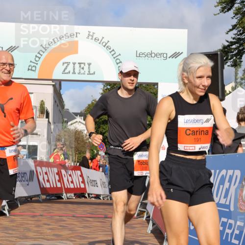 25.08.2024 - 20. Blankeneser Heldenlauf Strokosch-Dieckow http://msf.ph/oto/6818129 25.08.2024 09:42:53 Ziel 142, 191, 222 meine-sportfotos.de