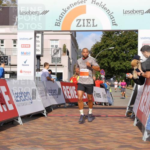 25.08.2024 - 20. Blankeneser Heldenlauf Strokosch-Dieckow http://msf.ph/oto/6818323 25.08.2024 09:43:12 Ziel 193, 272, 281 meine-sportfotos.de