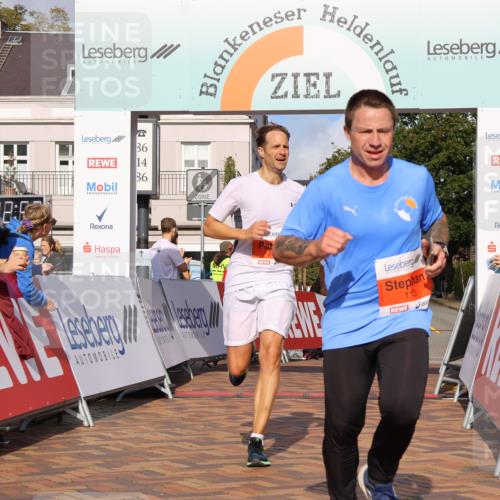 25.08.2024 - 20. Blankeneser Heldenlauf Strokosch-Dieckow http://msf.ph/oto/6818516 25.08.2024 09:43:25 Ziel 113, 170, 274, 275 meine-sportfotos.de
