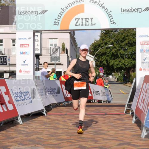 25.08.2024 - 20. Blankeneser Heldenlauf Strokosch-Dieckow http://msf.ph/oto/6818639 25.08.2024 09:43:53 Ziel 254 meine-sportfotos.de