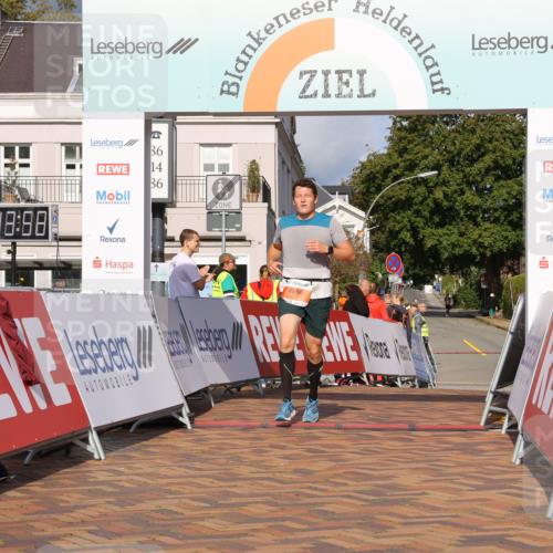 25.08.2024 - 20. Blankeneser Heldenlauf Strokosch-Dieckow http://msf.ph/oto/6818680 25.08.2024 09:44:31 Ziel 139 meine-sportfotos.de