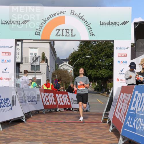 25.08.2024 - 20. Blankeneser Heldenlauf Strokosch-Dieckow http://msf.ph/oto/6818761 25.08.2024 09:44:54 Ziel 159 meine-sportfotos.de