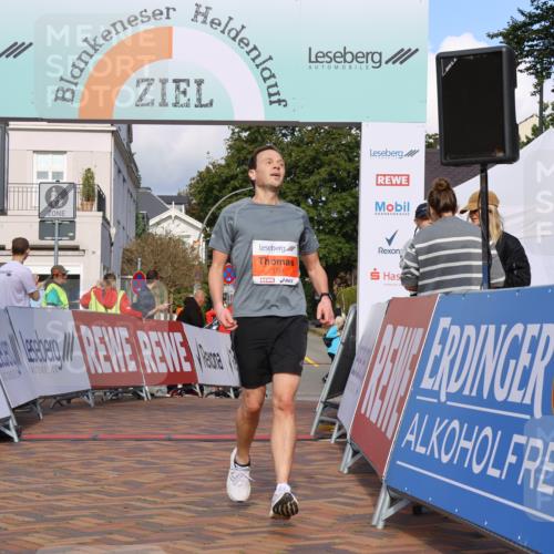 25.08.2024 - 20. Blankeneser Heldenlauf Strokosch-Dieckow http://msf.ph/oto/6818817 25.08.2024 09:44:55 Ziel 159 meine-sportfotos.de