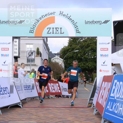 25.08.2024 - 20. Blankeneser Heldenlauf Strokosch-Dieckow http://msf.ph/oto/6818845 25.08.2024 09:45:30 Ziel 150, 173 meine-sportfotos.de