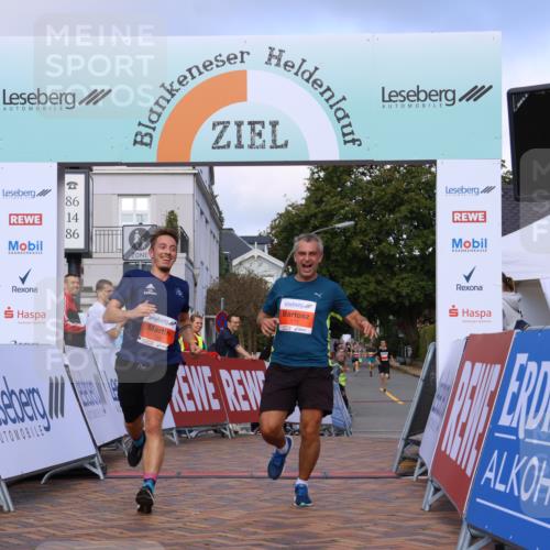 25.08.2024 - 20. Blankeneser Heldenlauf Strokosch-Dieckow http://msf.ph/oto/6818863 25.08.2024 09:45:31 Ziel 150, 173 meine-sportfotos.de
