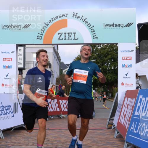 25.08.2024 - 20. Blankeneser Heldenlauf Strokosch-Dieckow http://msf.ph/oto/6818883 25.08.2024 09:45:31 Ziel 150, 173 meine-sportfotos.de