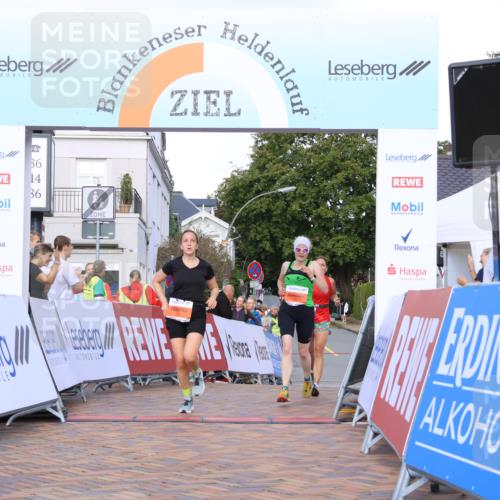 25.08.2024 - 20. Blankeneser Heldenlauf Strokosch-Dieckow http://msf.ph/oto/6819389 25.08.2024 09:46:07 Ziel 164, 188, 207, 249, 282 meine-sportfotos.de