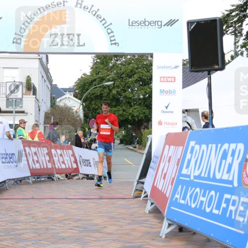 25.08.2024 - 20. Blankeneser Heldenlauf Strokosch-Dieckow http://msf.ph/oto/6819979 25.08.2024 09:46:50 Ziel 111, 157 meine-sportfotos.de
